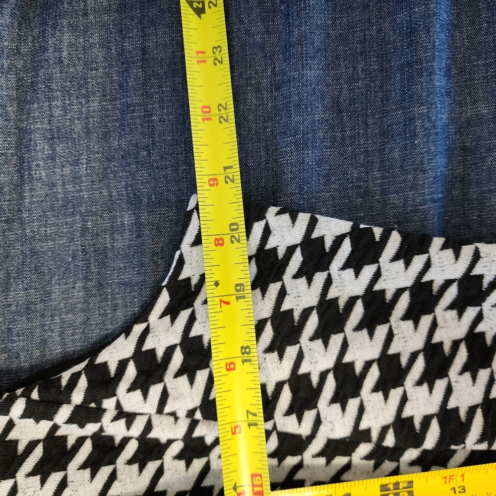Houndstooth Knit Dress - Picture 7 of 8